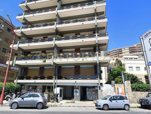 locale commerciale in affitto a Messina in zona Paradiso