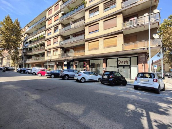 negozio in affitto a Messina