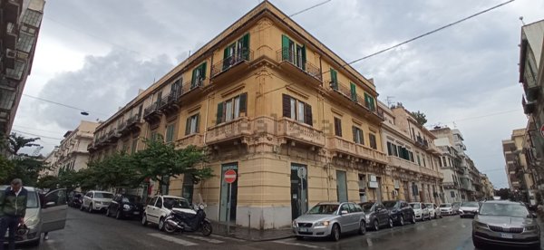 locale commerciale in affitto a Messina