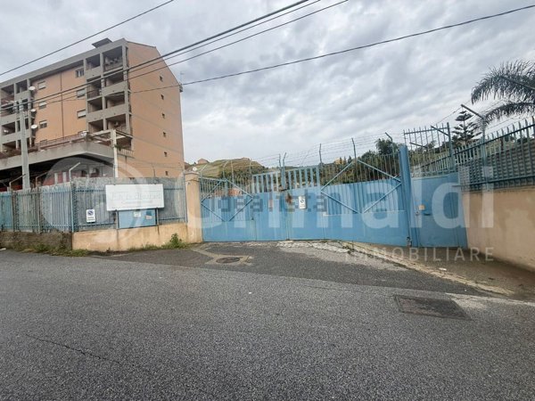 capannone in affitto a Messina in zona Zafferìa