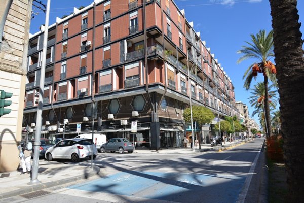 locale commerciale in affitto a Messina