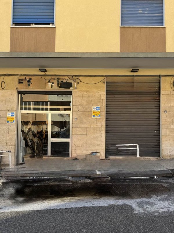 negozio in affitto a Messina