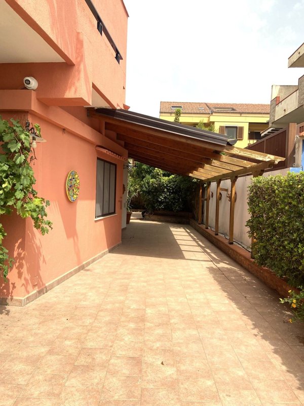 casa indipendente in affitto a Messina in zona Torre Faro