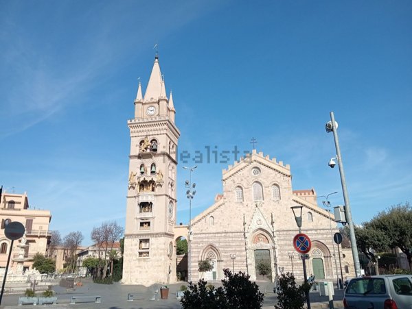locale commerciale in affitto a Messina in zona Centro Storico