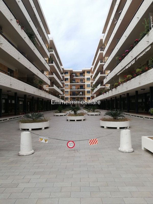 locale commerciale in affitto a Messina