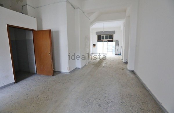 locale commerciale in affitto a Messina