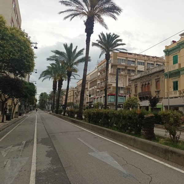 locale commerciale in affitto a Messina