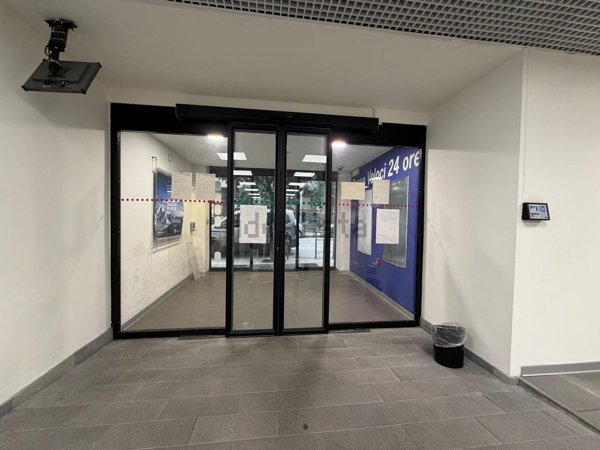 locale commerciale in affitto a Messina