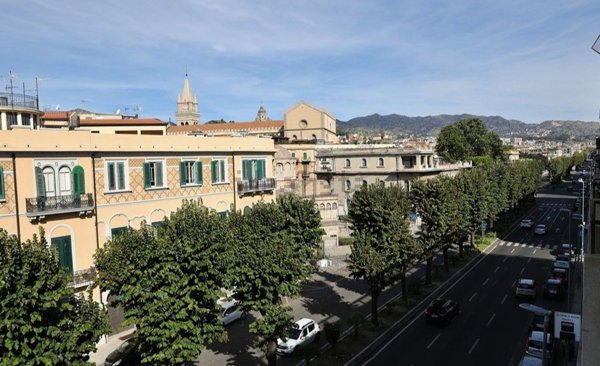 locale commerciale in affitto a Messina in zona Centro Storico
