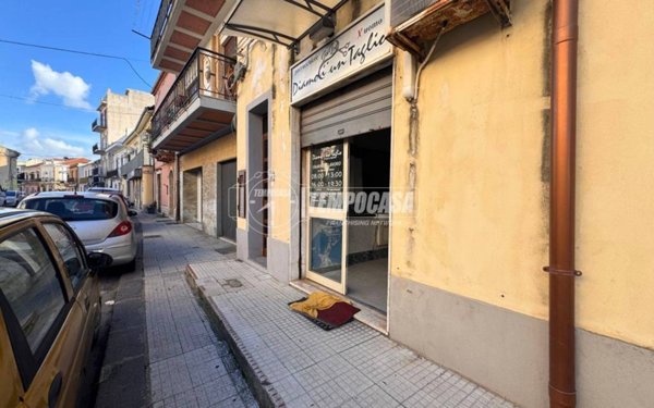 negozio in affitto a Messina in zona Tremestieri