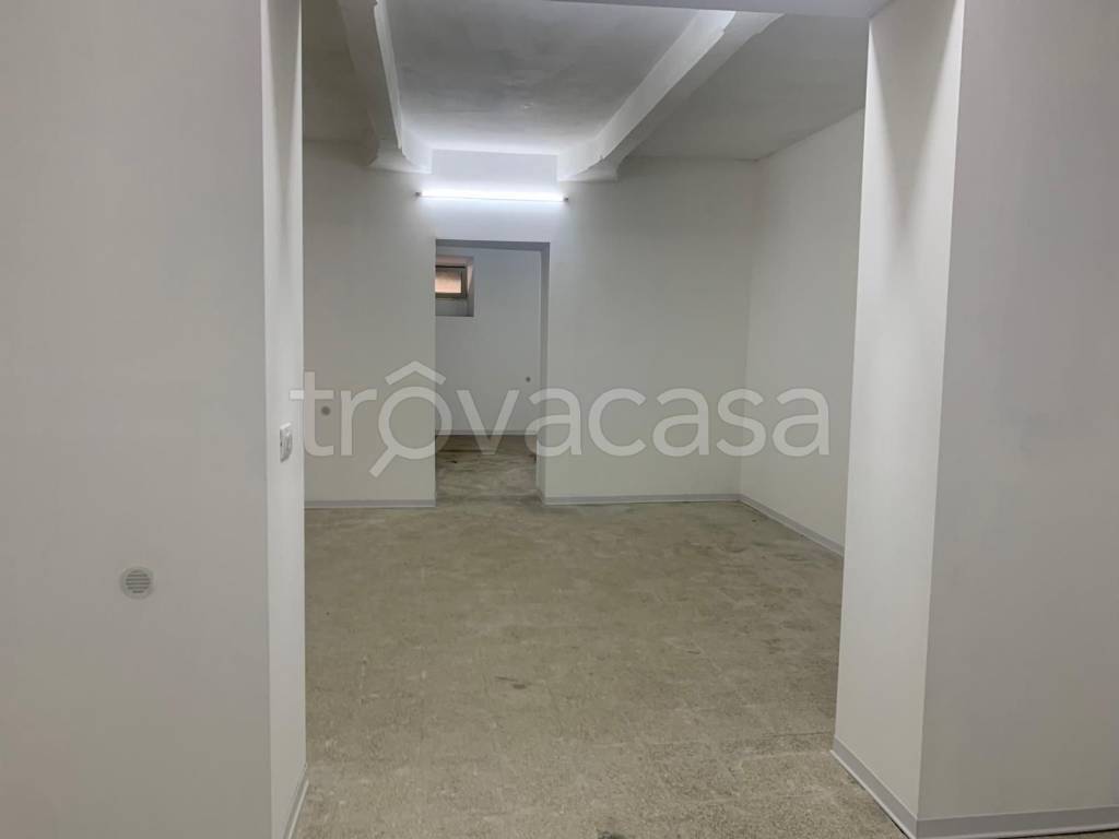 locale commerciale in affitto a Messina in zona Centro Storico