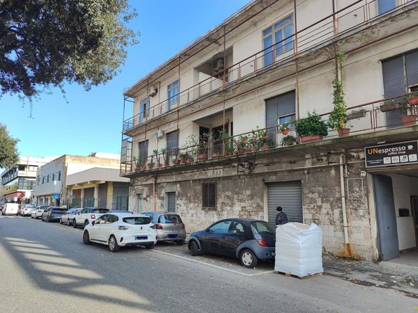 casa indipendente in affitto a Messina