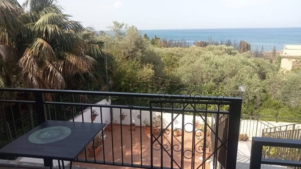 appartamento in affitto a Messina in zona Acqualadroni