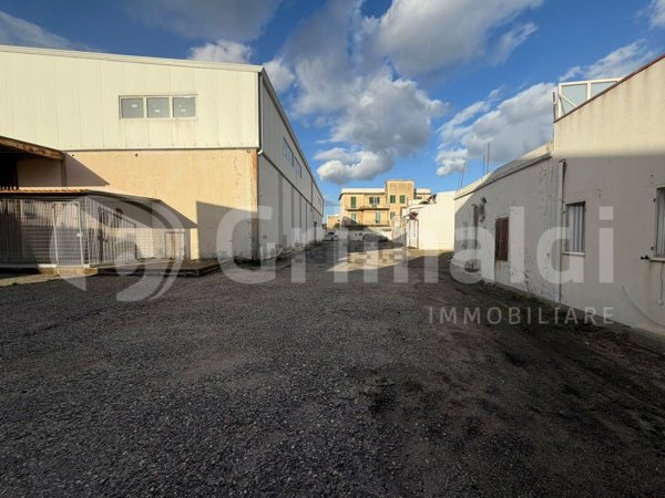 capannone in affitto a Messina in zona Tremestieri