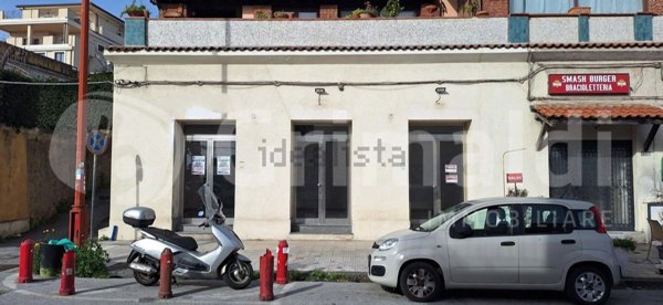 negozio in affitto a Messina in zona Ganzirri