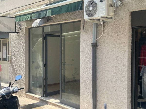 negozio in affitto a Messina