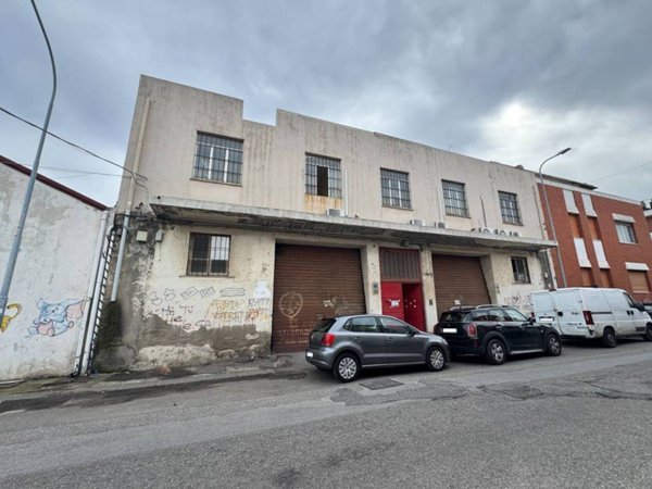 negozio in affitto a Messina