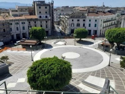 locale commerciale in affitto a Messina