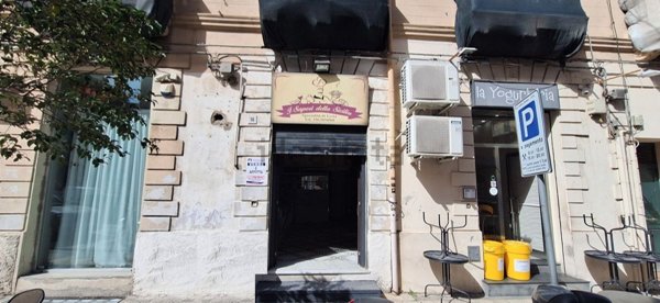 negozio in affitto a Messina