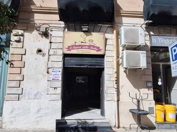 negozio in affitto a Messina