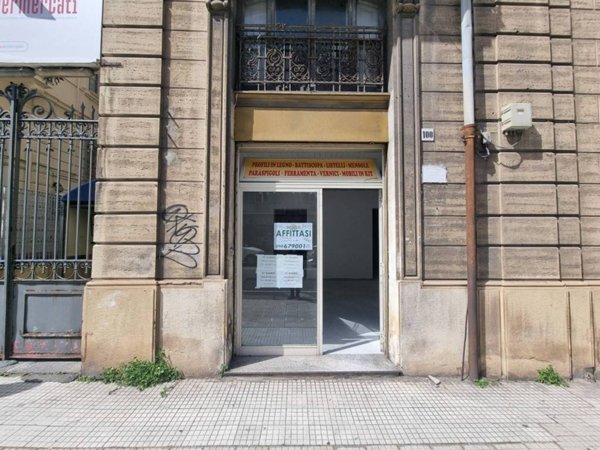 trivano in affitto a Messina in zona Centro Storico