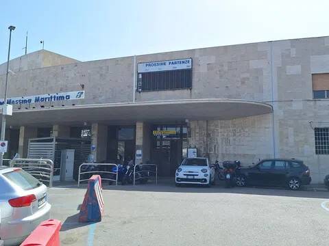 negozio in affitto a Messina