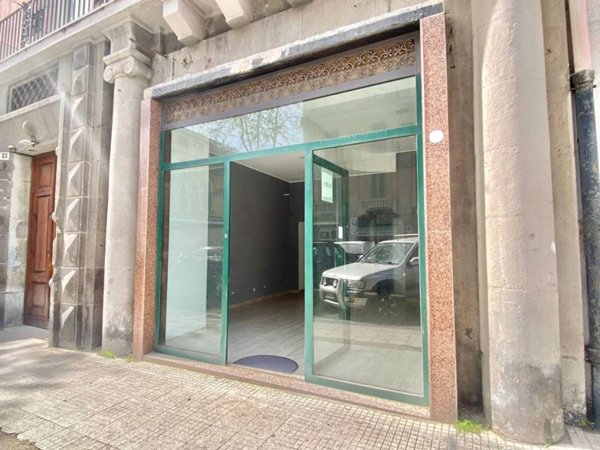 negozio in affitto a Messina