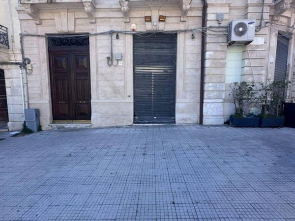 negozio in affitto a Messina