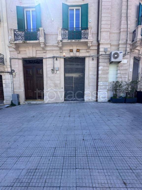 negozio in affitto a Messina