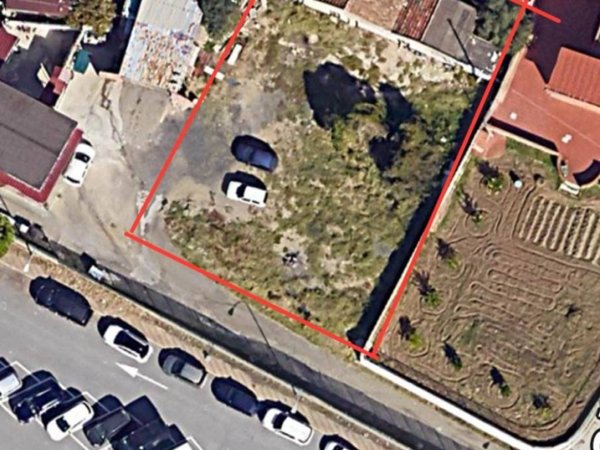 negozio in affitto a Messina in zona San Filippo