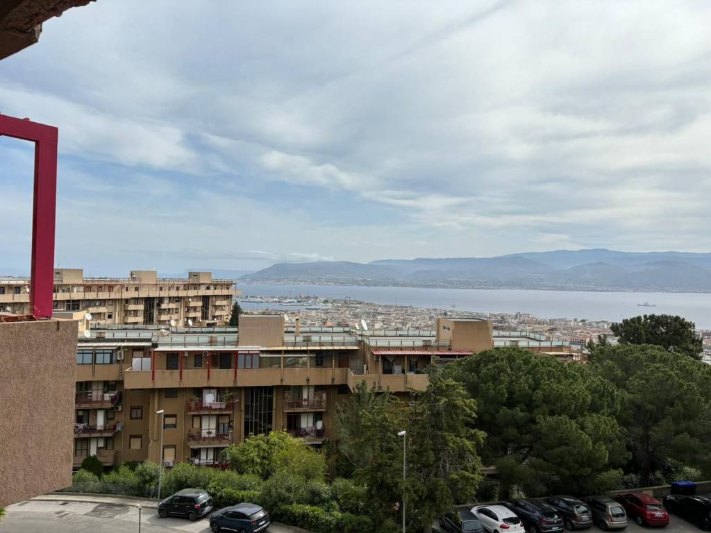 appartamento in affitto a Messina in zona Camaro