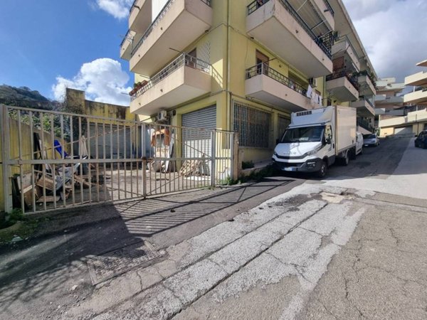 locale commerciale in affitto a Messina in zona Larderia