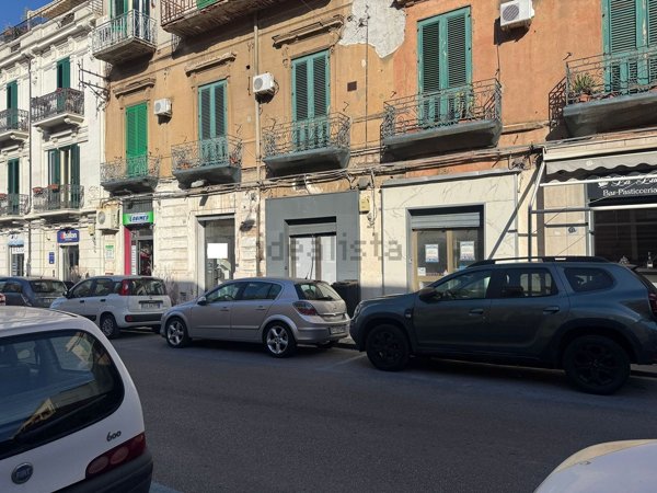 locale commerciale in affitto a Messina