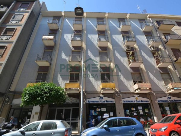 negozio in affitto a Messina