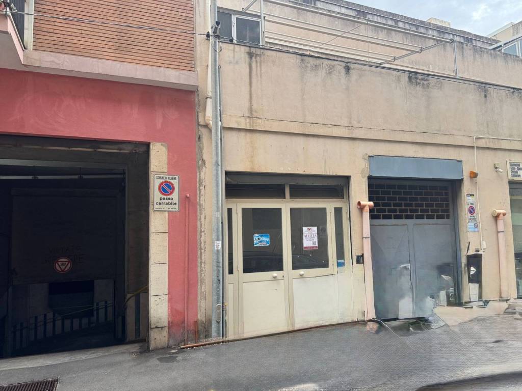 locale commerciale in affitto a Messina in zona Centro Storico