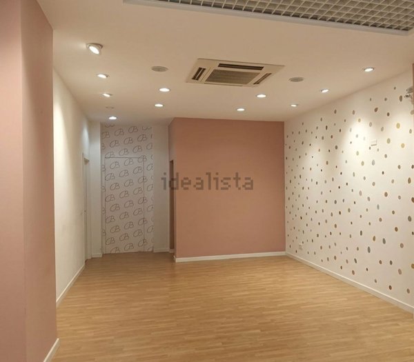 locale commerciale in affitto a Messina