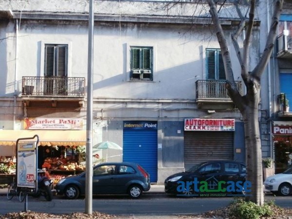 locale commerciale in affitto a Messina