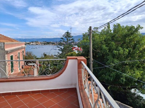 casa indipendente in affitto a Messina in zona Mortelle