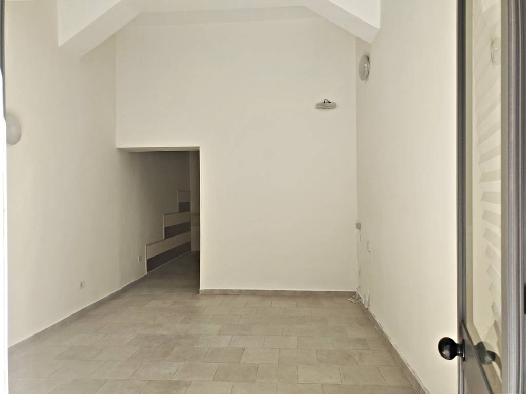 negozio in affitto a Messina in zona Centro Storico