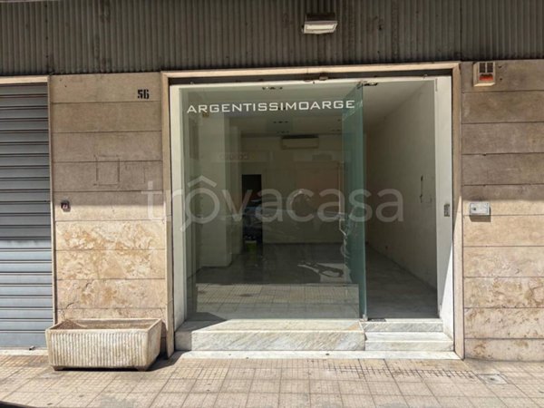negozio in affitto a Messina