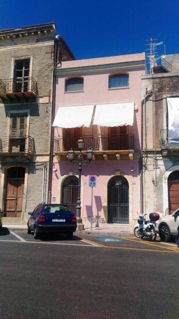 locale commerciale in affitto a Milazzo