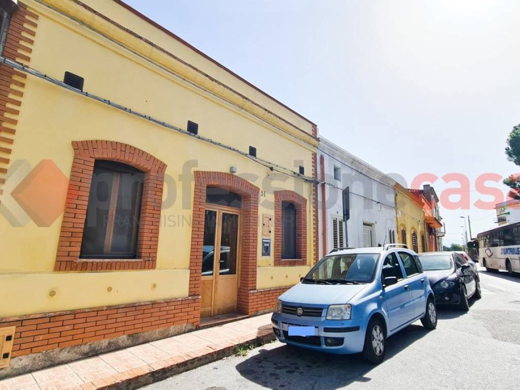 negozio in affitto a Milazzo in zona San Pietro