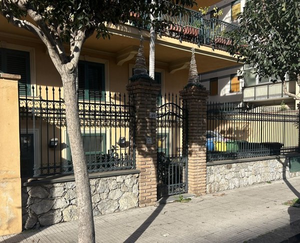 locale commerciale in affitto a Milazzo