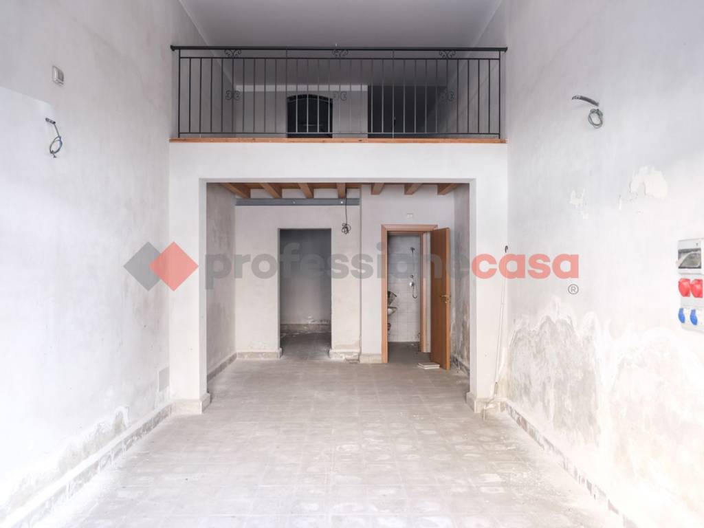 negozio in affitto a Milazzo in zona San Giovanni