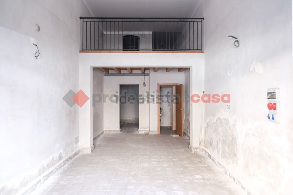 locale commerciale in affitto a Milazzo in zona San Giovanni