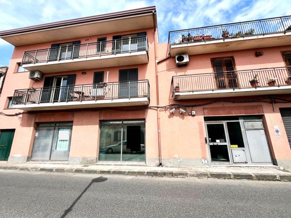 negozio in affitto a Nizza di Sicilia