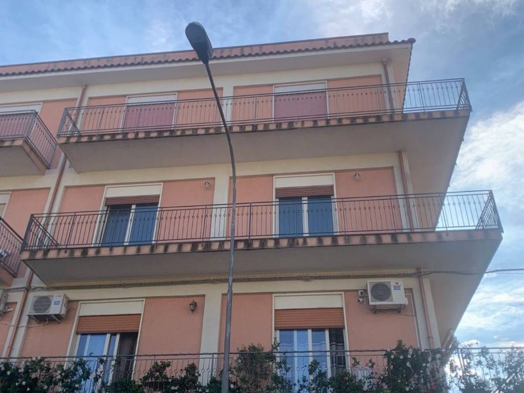 ufficio in affitto a Pace del Mela in zona Giammoro