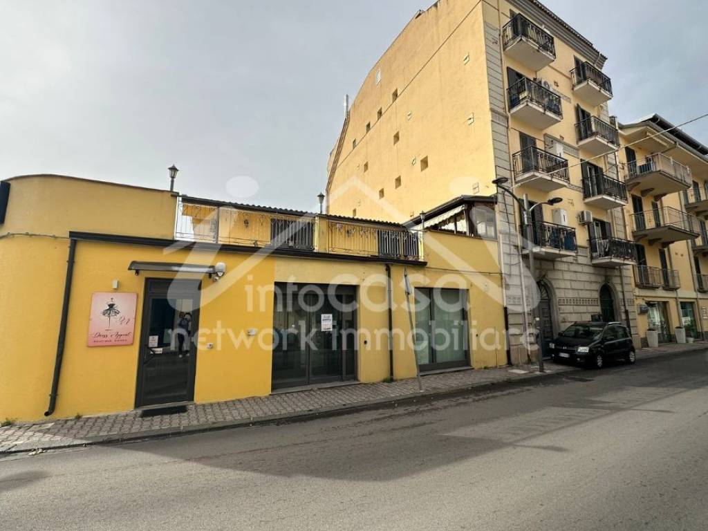 negozio in affitto a Patti