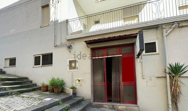 locale commerciale in affitto a Patti