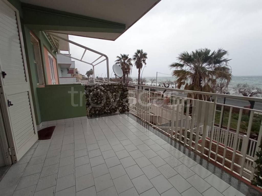 appartamento in affitto a Roccalumera